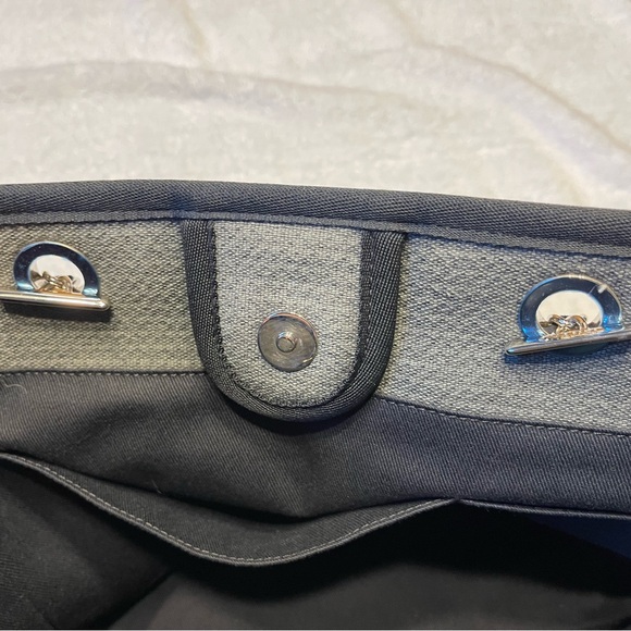 Chanel Deauville Shoulder Bag - Pre Black Friday Sale!!! - Picture 12 of 16